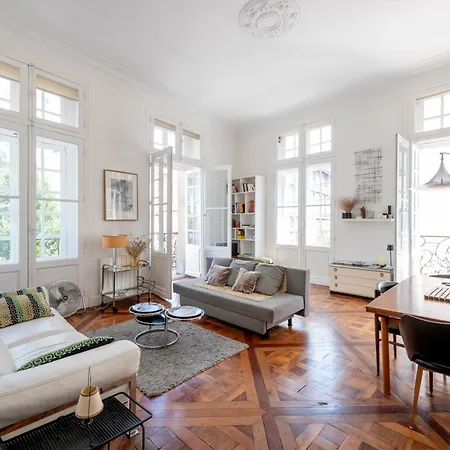 Palais Centre Historique Balcon Apartman