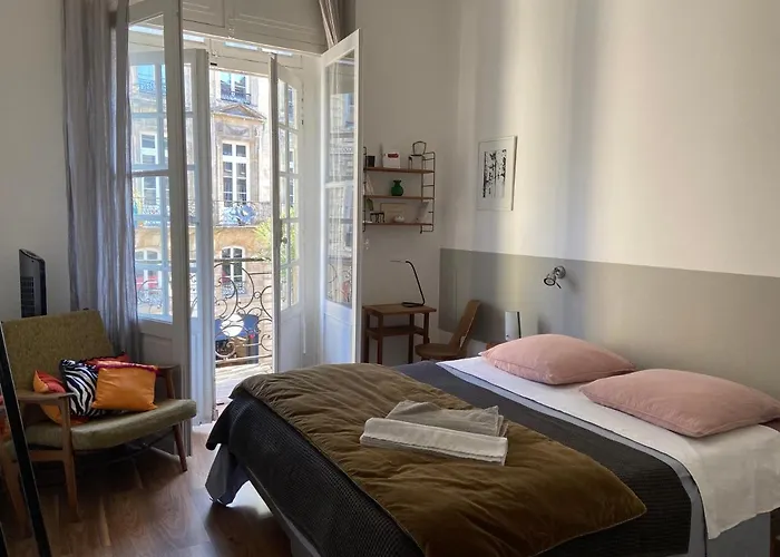 Palais Centre Historique Balcon Apartman *