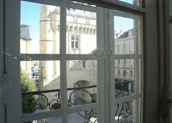 Palais Centre Historique Balcon Apartment *